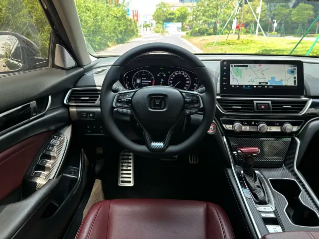 Honda Accord — Фото автомобиля 6