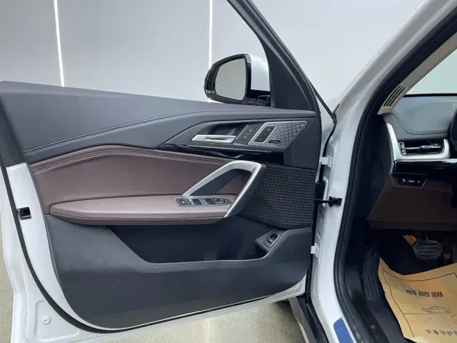 BMW X1 — Фото автомобиля 9
