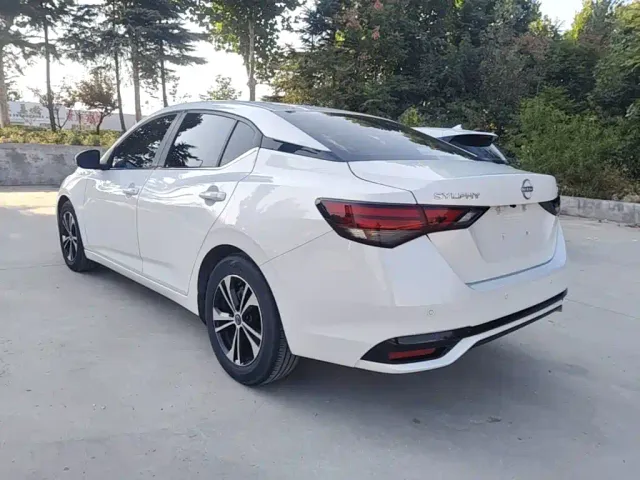 Nissan Sylphy — Фото автомобиля 4