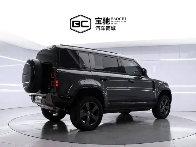 Land Rover Defender — Фото автомобиля 3