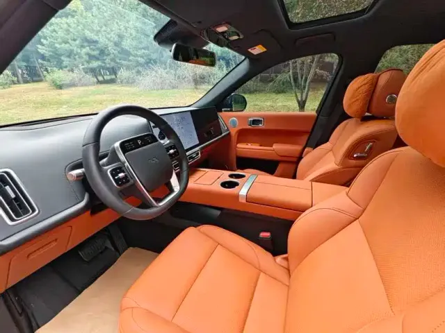Li Auto L7 — Фото автомобиля 6