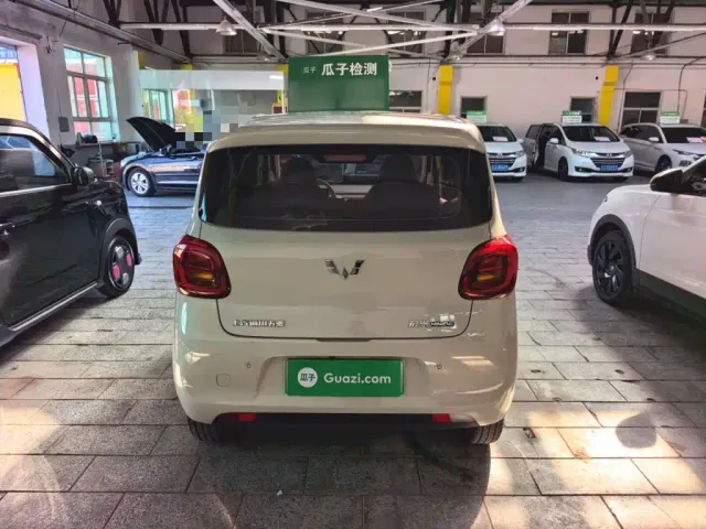 Wuling Hongguang Mini EV — Фото автомобиля 10
