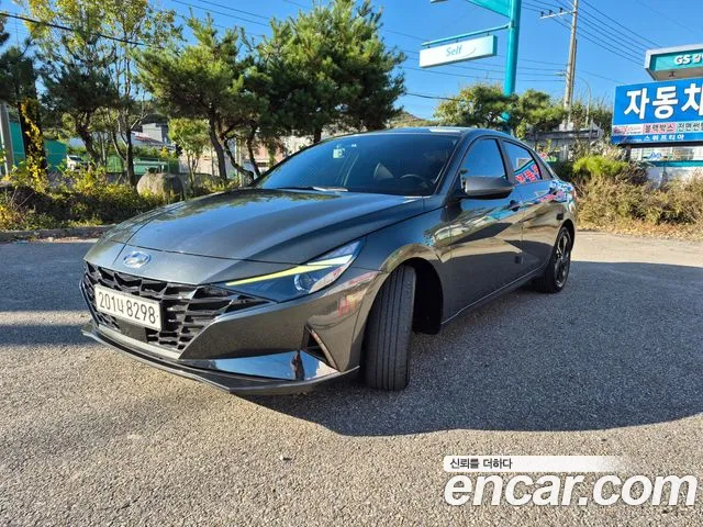 Hyundai Avante CN7 — Фото автомобиля 2
