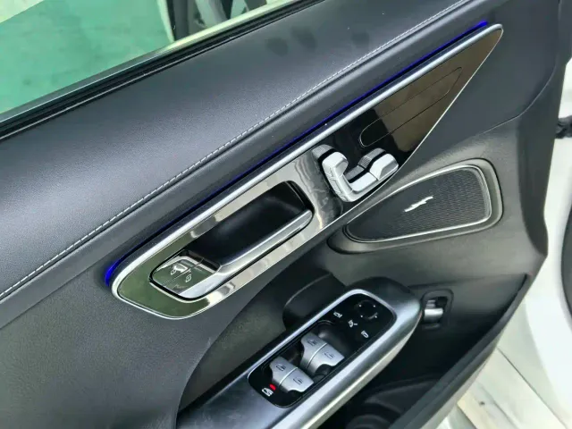 Mercedes-Benz C-Class — Фото автомобиля 10