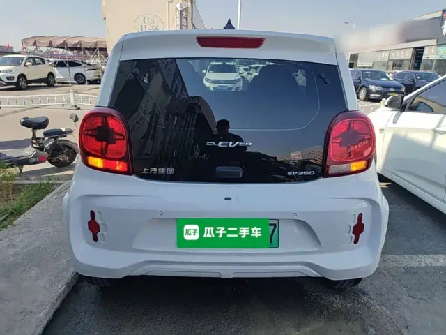Roewe Clever — Фото автомобиля 5