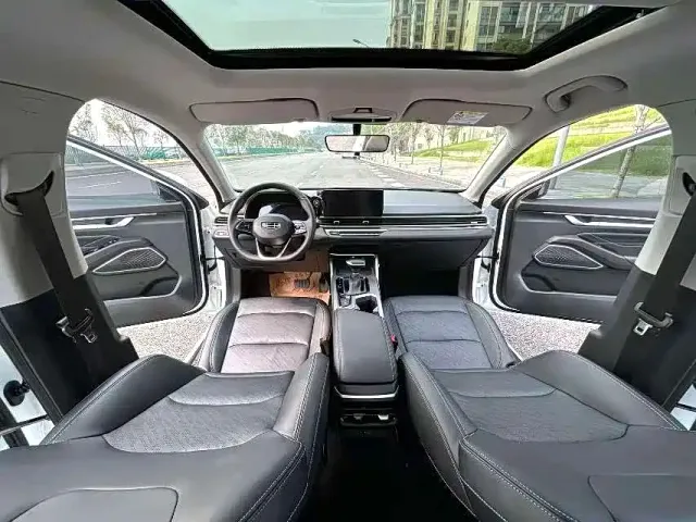 Geely Emgrand — Фото автомобиля 5