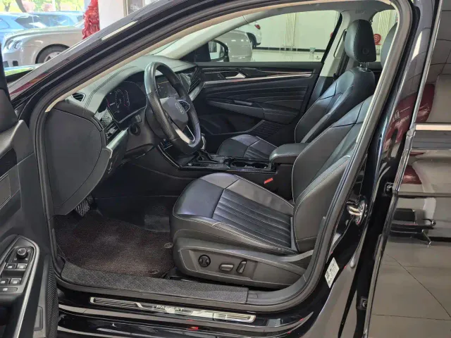 Volkswagen Passat — Фото автомобиля 10