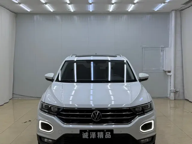 Volkswagen T-Roc — Фото автомобиля 2