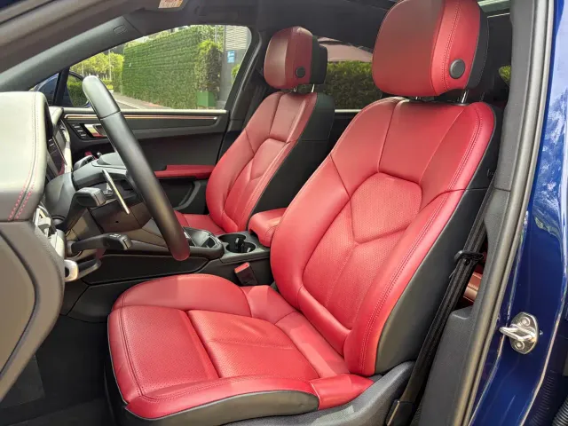 Porsche Macan — Фото автомобиля 10