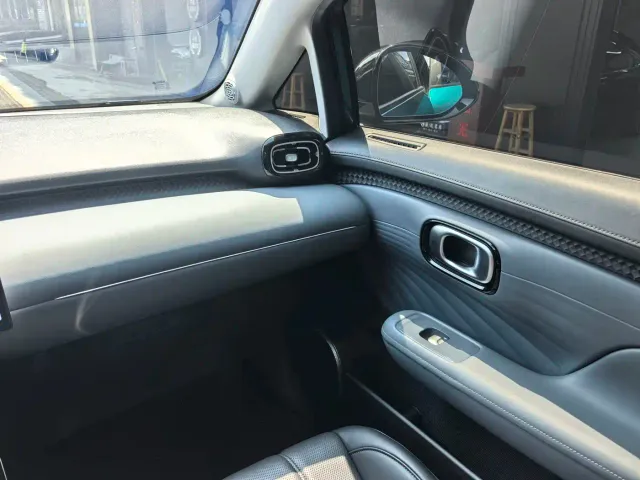 GAC Aion UT — Фото автомобиля 15
