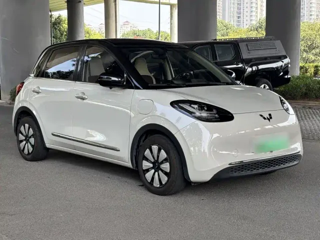 Wuling Bingo — Фото автомобиля 3