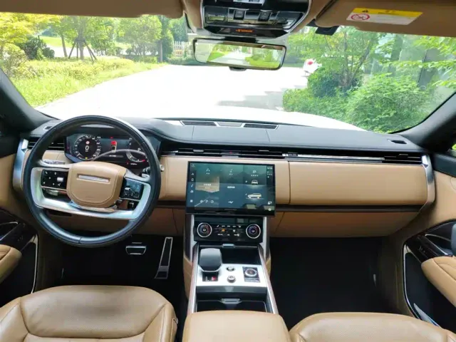 Land Rover Range Rover — Фото автомобиля 8