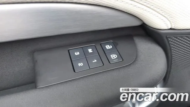 Land Rover Discovery — Фото автомобиля 28