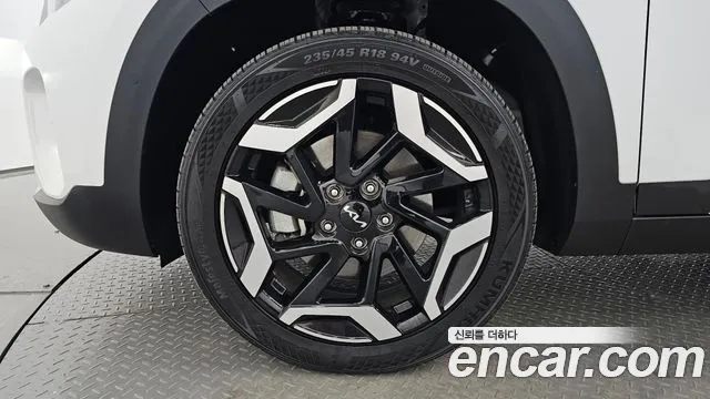 Kia Seltos — Фото автомобиля 5