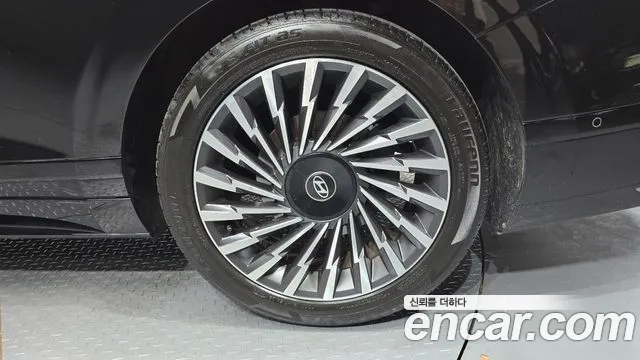 Hyundai Grandeur — Фото автомобиля 16