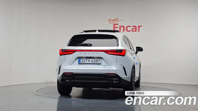 Lexus NX 2nd Gen — Фото автомобиля 4