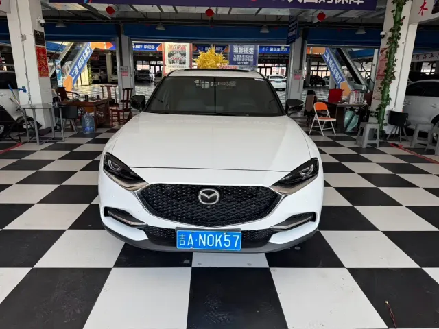 Mazda CX-4 — Фото автомобиля 2