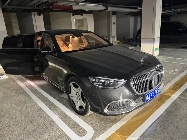 Mercedes-Benz Maybach S-Class — Фото автомобиля 8
