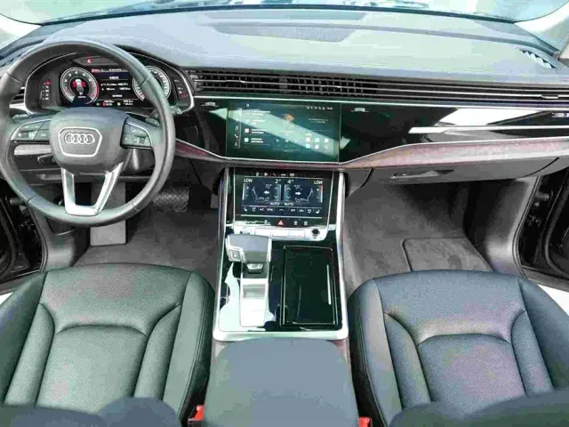Audi Q7 — Фото автомобиля 8