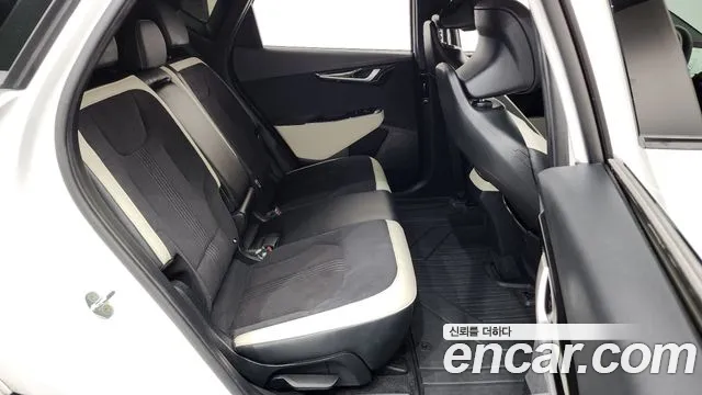 Kia EV6 — Фото автомобиля 11