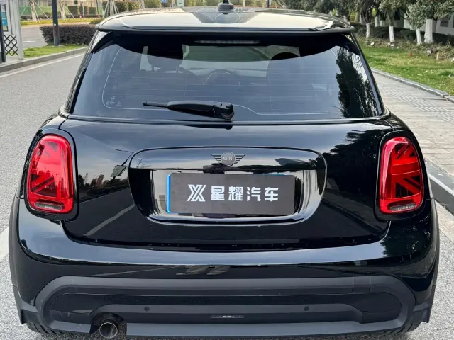 MINI Hatch — Фото автомобиля 4