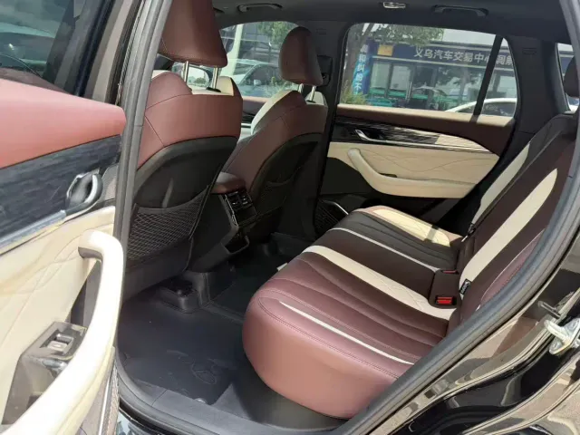 Geely Xingyue L — Фото автомобиля 12