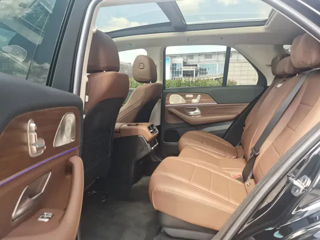 Mercedes-Benz GLE-Class — Фото автомобиля 12