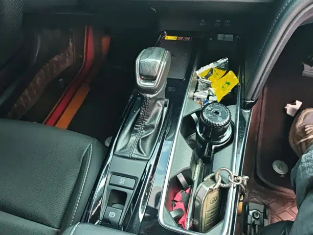 Toyota Camry — Фото автомобиля 16