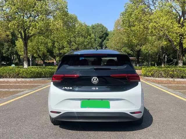 Volkswagen ID.3 — Фото автомобиля 5