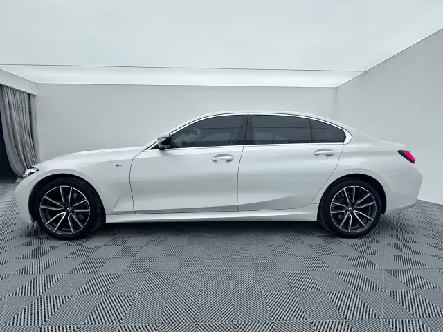 BMW 3 Series — Фото автомобиля 8