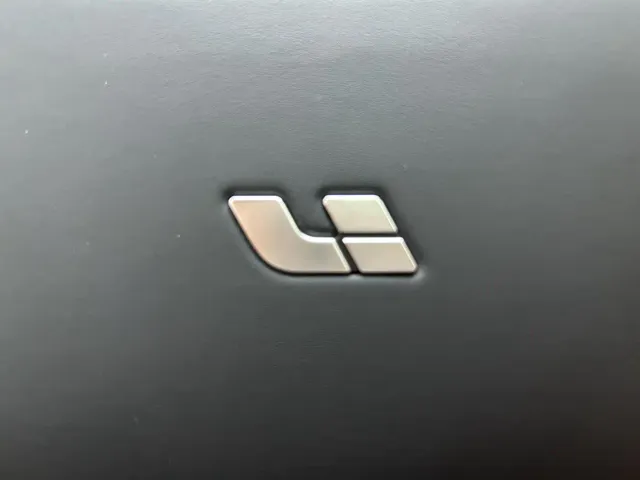 Li Auto L7 — Фото автомобиля 19