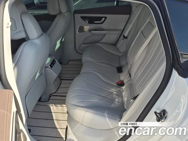 Mercedes-Benz EQE V295 — Фото автомобиля 6