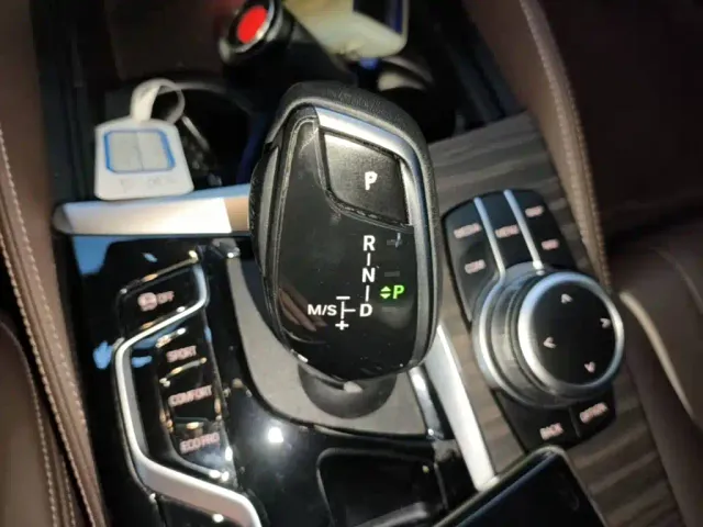 BMW 5 Series — Фото автомобиля 13