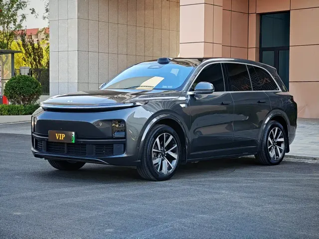 Фотография автомобиля — Li Auto L8
