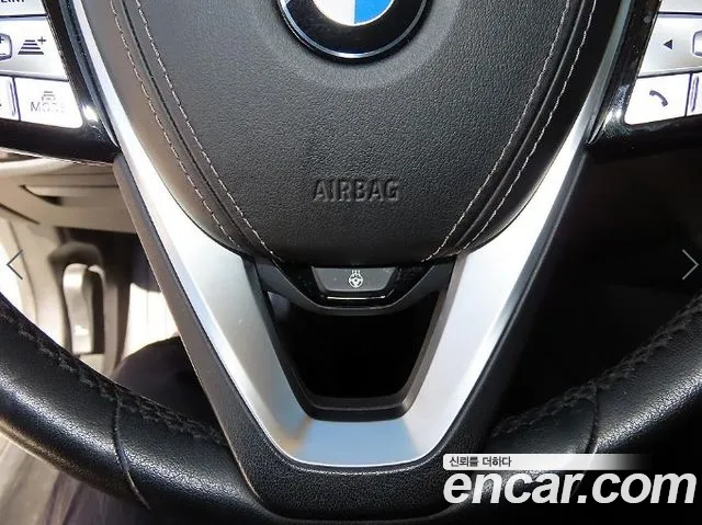 BMW 5 Series G30 — Фото автомобиля 10