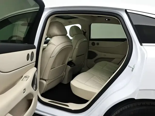 Voyah Auto VOYAH Zhuiguang L 2025 Model Chase Light L — Фото автомобиля 13