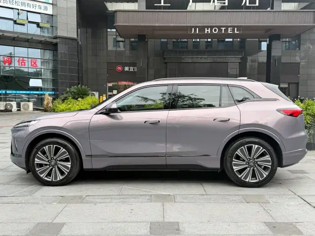 Buick E5 — Фото автомобиля 3