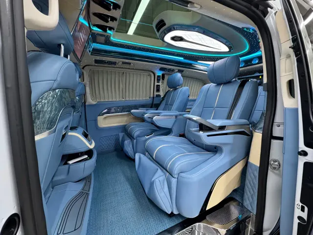 Mercedes-Benz V-Class — Фото автомобиля 4