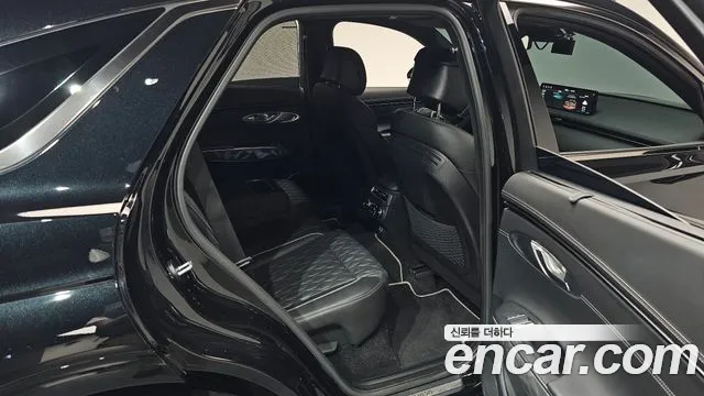 Genesis GV70 — Фото автомобиля 17