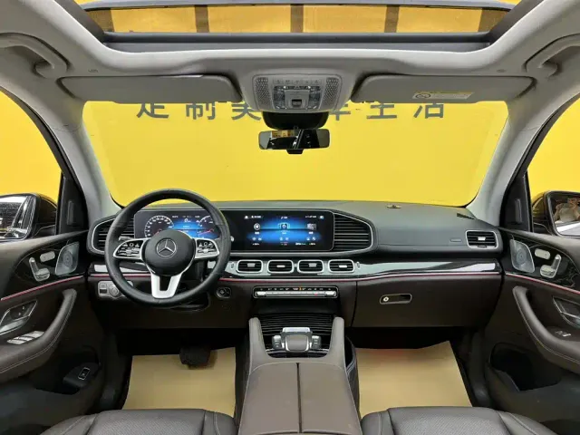Mercedes-Benz GLE-Class — Фото автомобиля 12