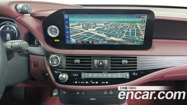 Lexus LS — Фото автомобиля 15