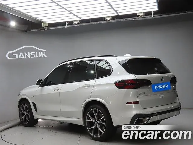 BMW X5 xDrive 40i M Sport — Фото автомобиля 3