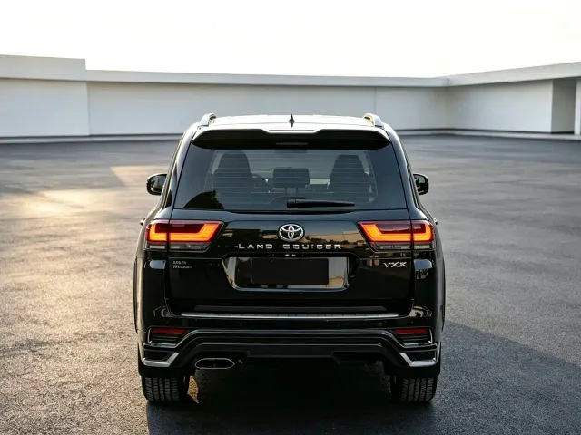 Toyota Land Cruiser — Фото автомобиля 6