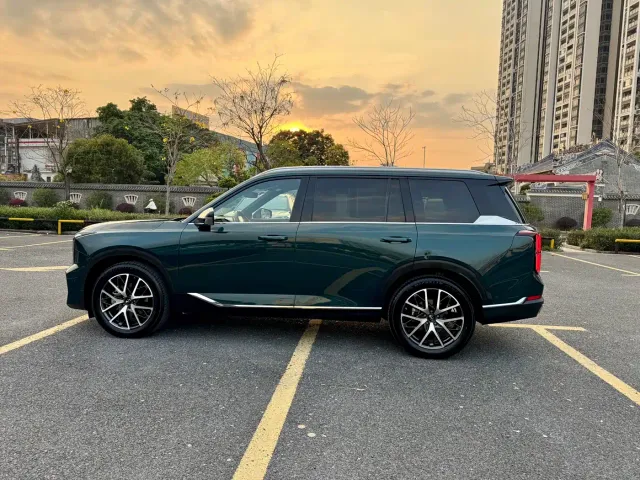 GAC Trumpchi GS8 — Фото автомобиля 8