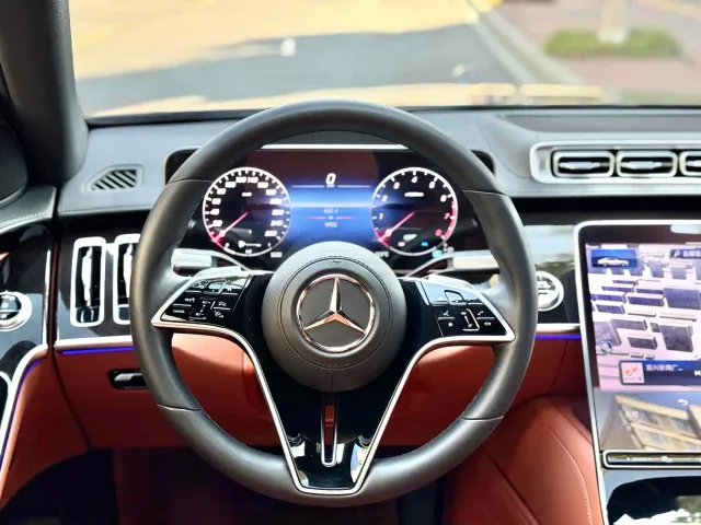 Mercedes-Benz S-Class — Фото автомобиля 3