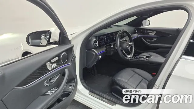 Mercedes-Benz E-Class W213 — Фото автомобиля 10