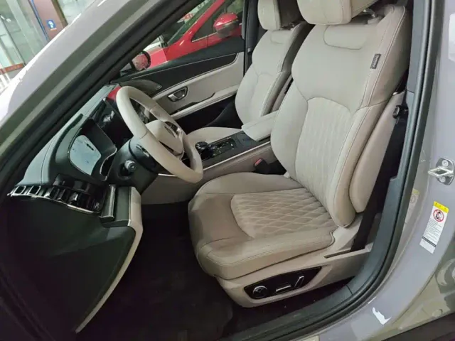 BYD Han — Фото автомобиля 14