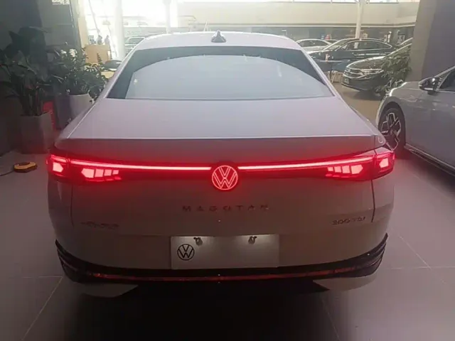 Volkswagen Magotan — Фото автомобиля 5
