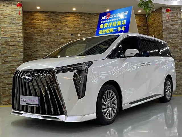 Фотография автомобиля — GAC Trumpchi M8