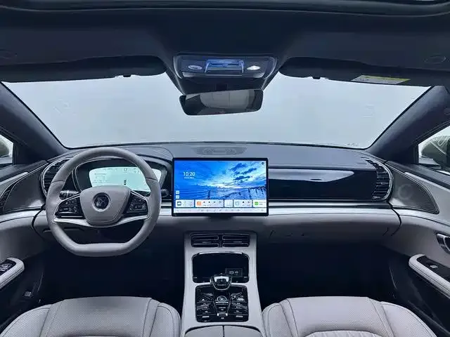 BYD Han — Фото автомобиля 10